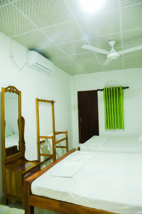Forest View Home Stay アヌラーダプラ エクステリア 写真